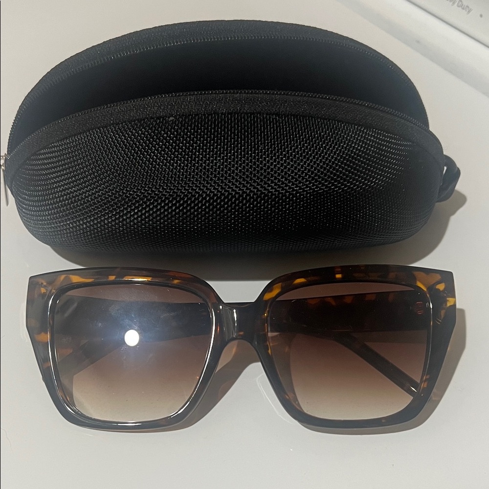 New Tortoise Shell Square Sunglasses